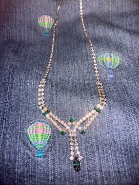 Vintage Elegant emerald  Crystal Drop Necklace - formal wedding Jewelry